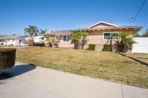 605 Ada Ave, Glendora, CA 91741-3518