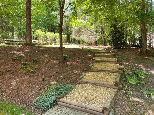 2610 Brushy Nob Ln, Stockbridge GA  30281-5243 exterior