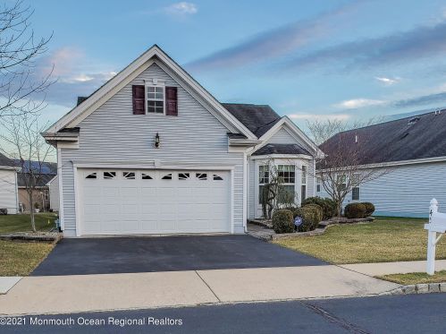 45 Stamford Dr, Jackson Twp, NJ 08527-4479