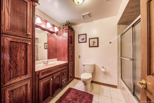 331 Ridgemoor Dr, Willowbrook IL  60527-5419 exterior