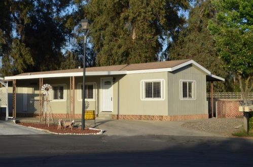1300 Olson Ave, Navelencia, CA 93654-3655