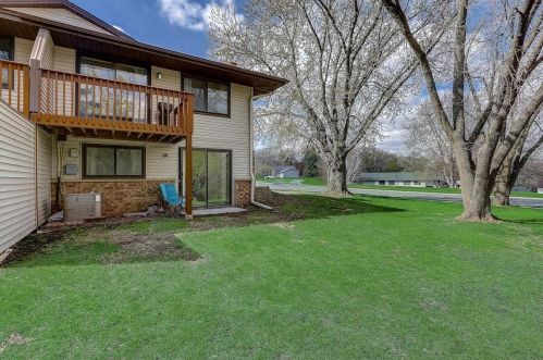 1681 Hickory Hill Dr, Saint Paul MN  55122-2527 exterior