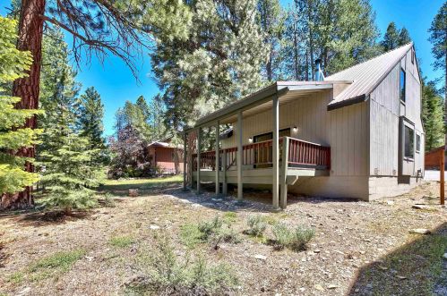 10704 Jeffrey Way, Truckee CA  96161-2520 exterior