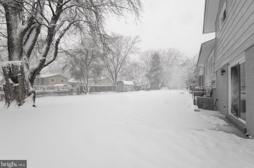 1411 Leister Dr, Silver Spring MD 20904-1548 exterior