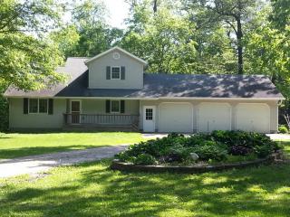 218 Knoxville Trl, Alpha, IL 61413-9241