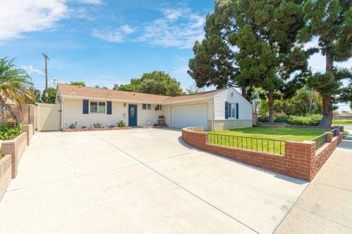 4951 Abraham St, Cypress, CA 90630-4313