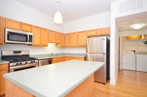 6000 Cicero Ave, Chicago, IL 60646-4302