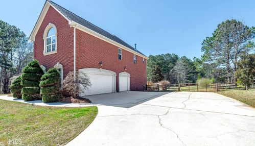 603 Bethany Rd, Locust Grove, GA 30248-2581