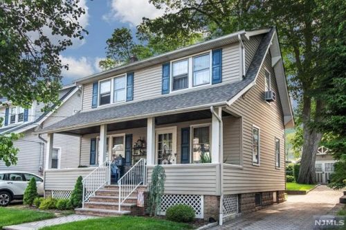 155 Johnson Ave, Dumont, NJ 07628-2905