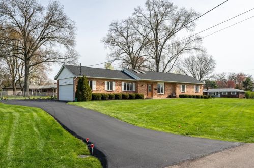 9146 Fidelis Dr, Cincinnati OH 45242-7431 exterior