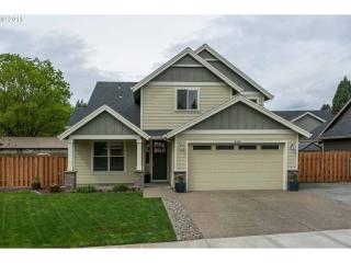 8405 Down Way, Portland, OR 97267-5401