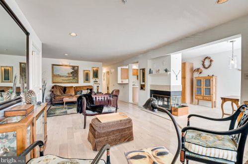 314 Brickhouse Rd, Princeton NJ  08540-7352 exterior