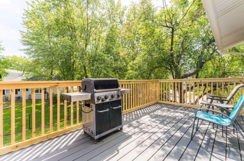 630 Londonberry Ln, Lemont IL  60440-1017 exterior