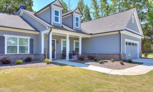 1212 Royal Ln, Loganville, GA 30052-6306