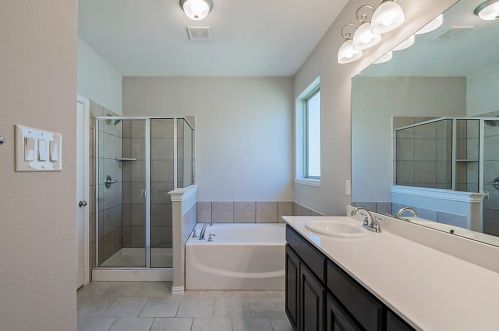 312 Emerald Creek Dr, Fort Worth TX  76131 exterior