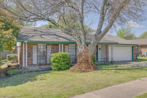 1405 Whittenburg Dr, Fort Worth, TX 76134-3607