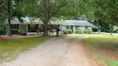 4153 Highway 155, Stockbridge GA  30281-4011 exterior