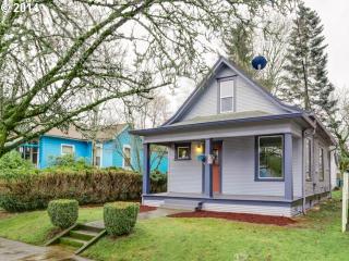 5824 Syracuse St, Portland, OR 97203-5146