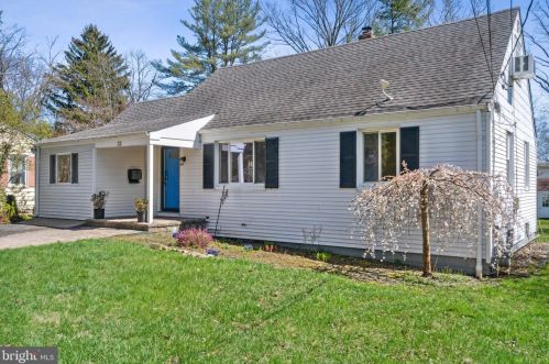 13 Dorann Ave, Princeton NJ  08540-3905 exterior