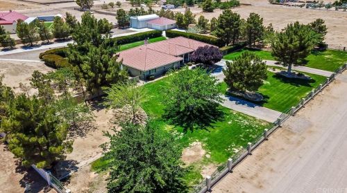 8716 Avenue, Lancaster CA  93536-8784 exterior