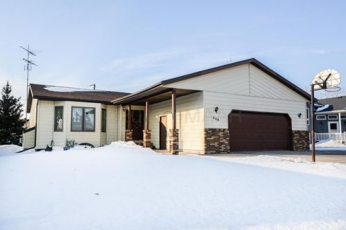 608 7th St, Dilworth, MN 56529-1102