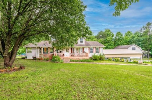 214 Piney Woods Dr, Ellijay, GA 30536-4419