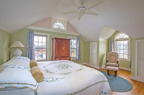 31 Wells Rd, Granby CT  06035-1604 exterior