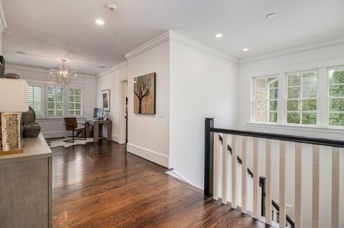 271 Hillside Dr, Atlanta GA  30342-3623 exterior