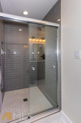 1727 Hardin Ave, Atlanta GA  30337-2059 exterior