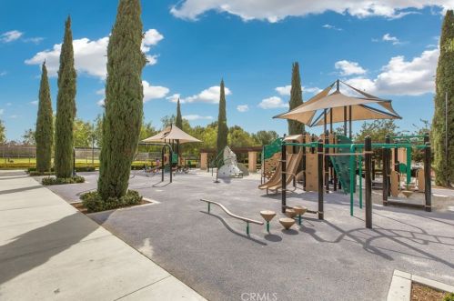 81 Kimbal, Irvine CA  92620 exterior
