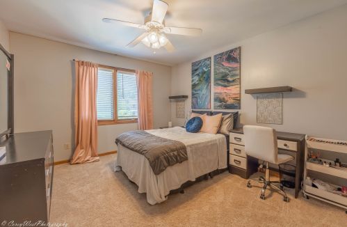 1223 Foxpointe Dr, Sycamore IL  60178-3219 exterior