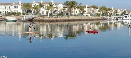 4342 Waterside Ln, Oxnard, CA 93035-2158