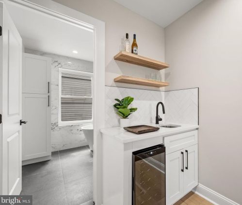 2459 Gaul St, Philadelphia PA  19125-3022 exterior