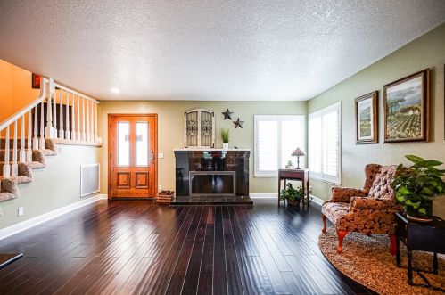 8516 Banyan St, Rancho Cucamonga, CA 91701-2604