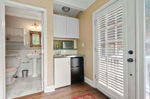 150 Beverly Rd, Atlanta GA  30309-2656 exterior