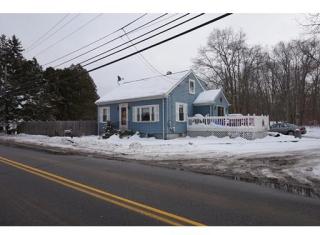 1715 Eagleville Rd, Tiverton, RI 02878-2901
