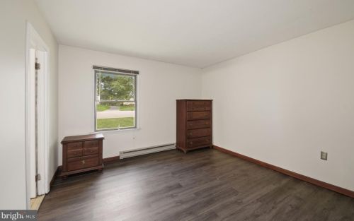 39 Hillman Ct, Aberdeen MD  21001-2406 exterior