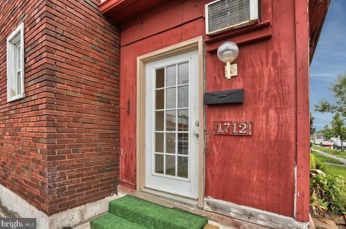 1712 Paxton St, Harrisburg, PA 17104-2636