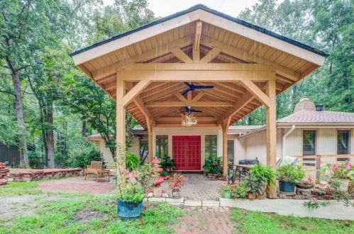 1917 Paces Landing Cir, Conyers, GA 30012-2906