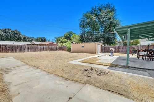 4245 Madrona Rd, Riverside CA  92504-2812 exterior