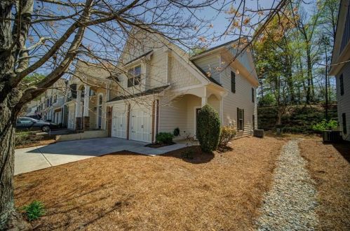 210 Parc View Ln, Holly Springs, GA 30188-6231