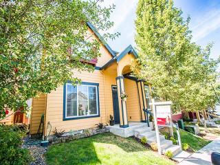 19745 37th Way, Camas, WA 98607-8853