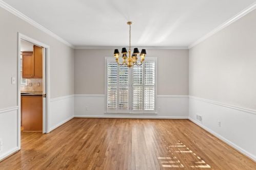 325 Hunters Gln Ct, Atlanta GA  30328-1710 exterior