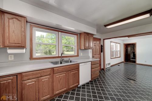 15 Highland Blvd, Stockbridge GA  30281-4654 exterior