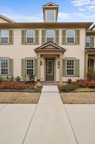 8768 Ice House Dr, Fort Worth TX  76180 exterior