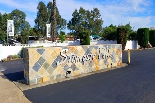 113 Cambria Cir, Citrus Heights, CA 95621-0270
