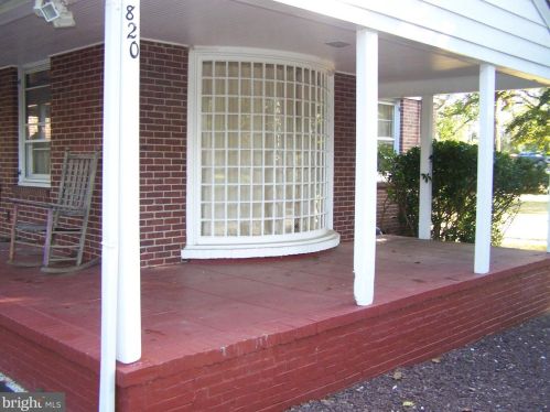 820 Riv Rd, Trenton NJ 08628-2611 exterior