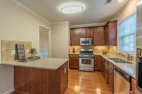 1921 Fosco Dr, Duluth GA  30097-4807 exterior