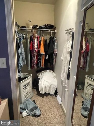 38 Deep Hollow Ln, Lancaster PA  17603-7420 exterior