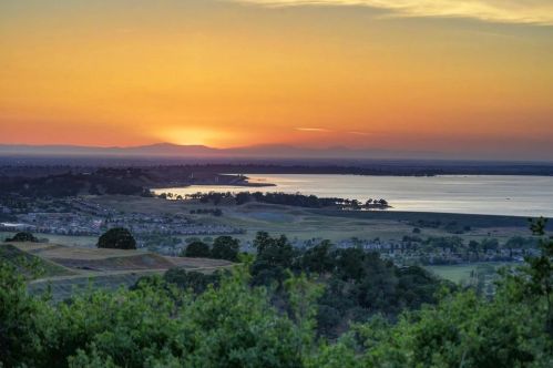 43 Powers Dr, Folsom, CA 95762-4493